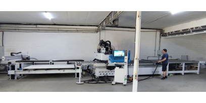Automatic panel cutting line for based on KN-3710DE CNC machining center Automatic panel cutting line for based on KN-3710DE CNC machining center