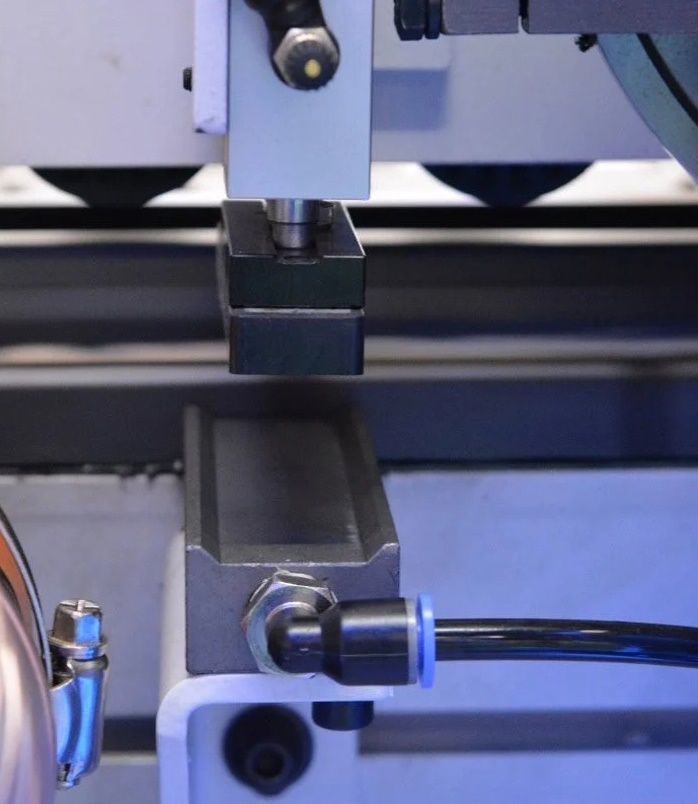 mechanism for dividing edge residues