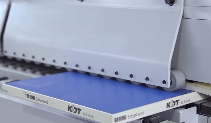 additional pressure rollers